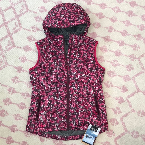 Outdoor Research Jackets & Blazers - NWT Aria Outdoor Research down vest